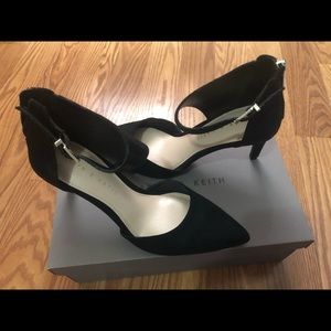 Katie & Kelly black high heels.